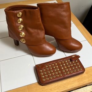 Be&D Boots and Matching Wallet Set w Gold Studs.  Sexy! GNO or Date Night!